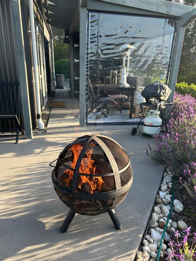 Mahana The Shed With A View 아파트 외부 사진