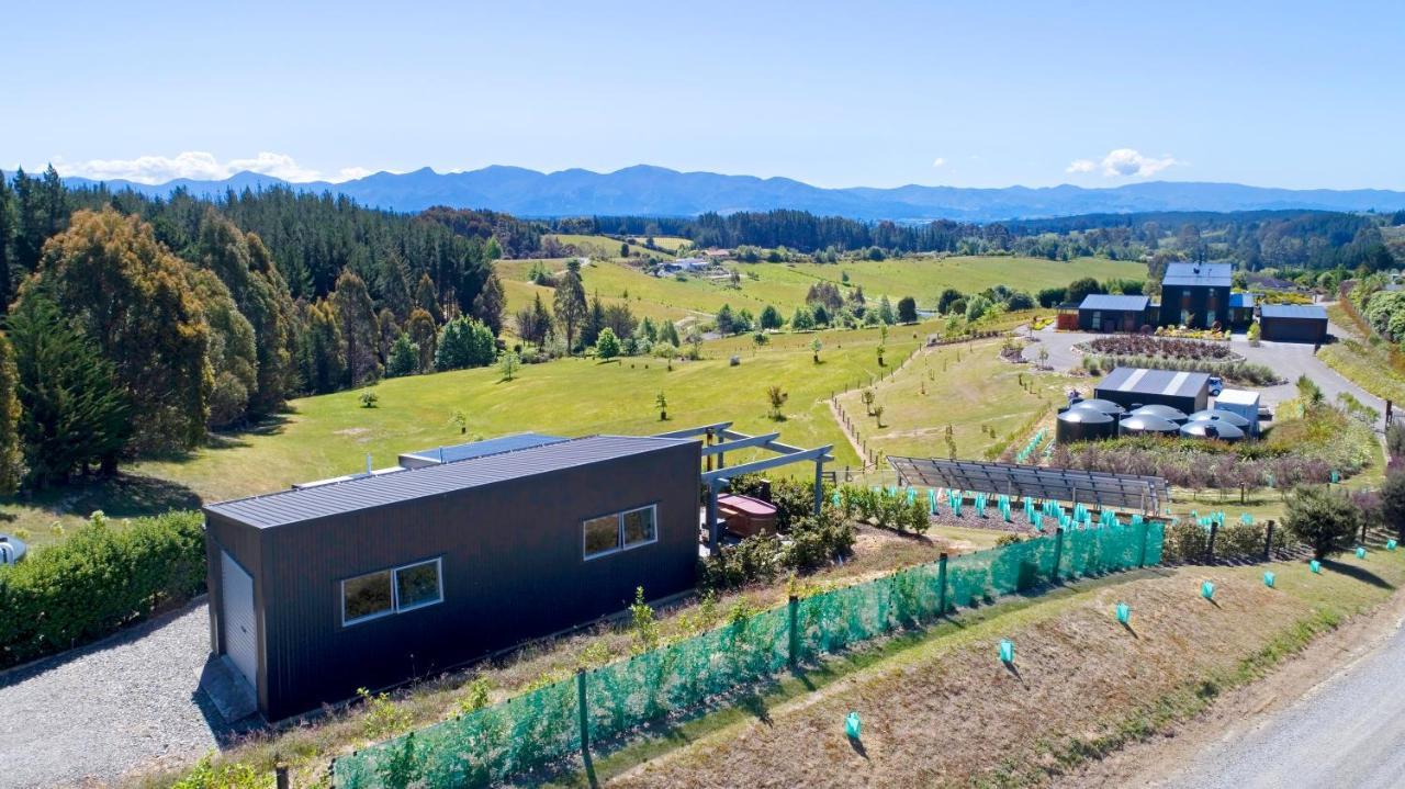 Mahana The Shed With A View 아파트 외부 사진